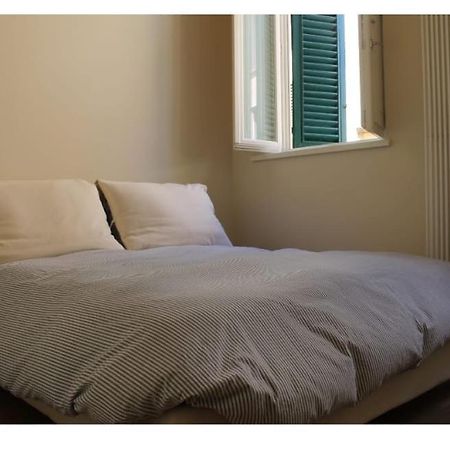 Appartamento Moderno In Centro Storico 卢卡 外观 照片