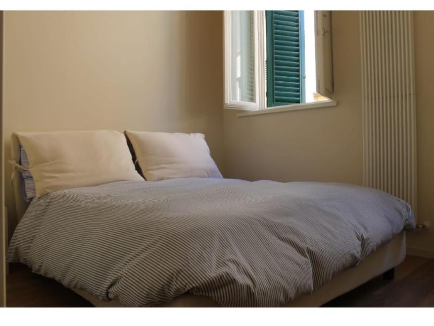 Appartamento Moderno In Centro Storico 卢卡 外观 照片