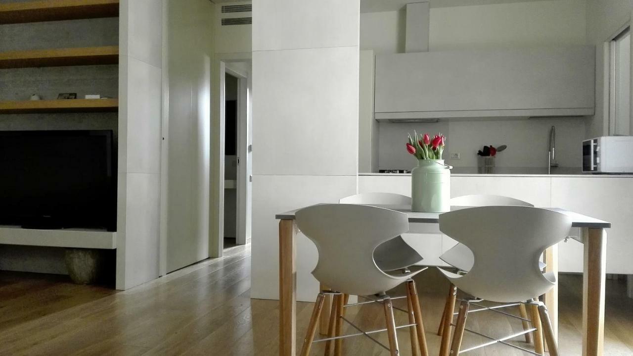 Appartamento Moderno In Centro Storico 卢卡 外观 照片
