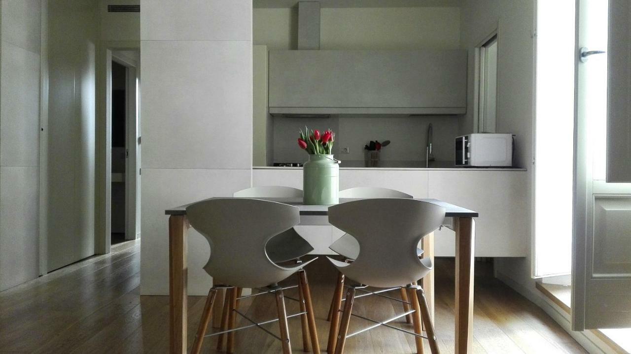 Appartamento Moderno In Centro Storico 卢卡 外观 照片
